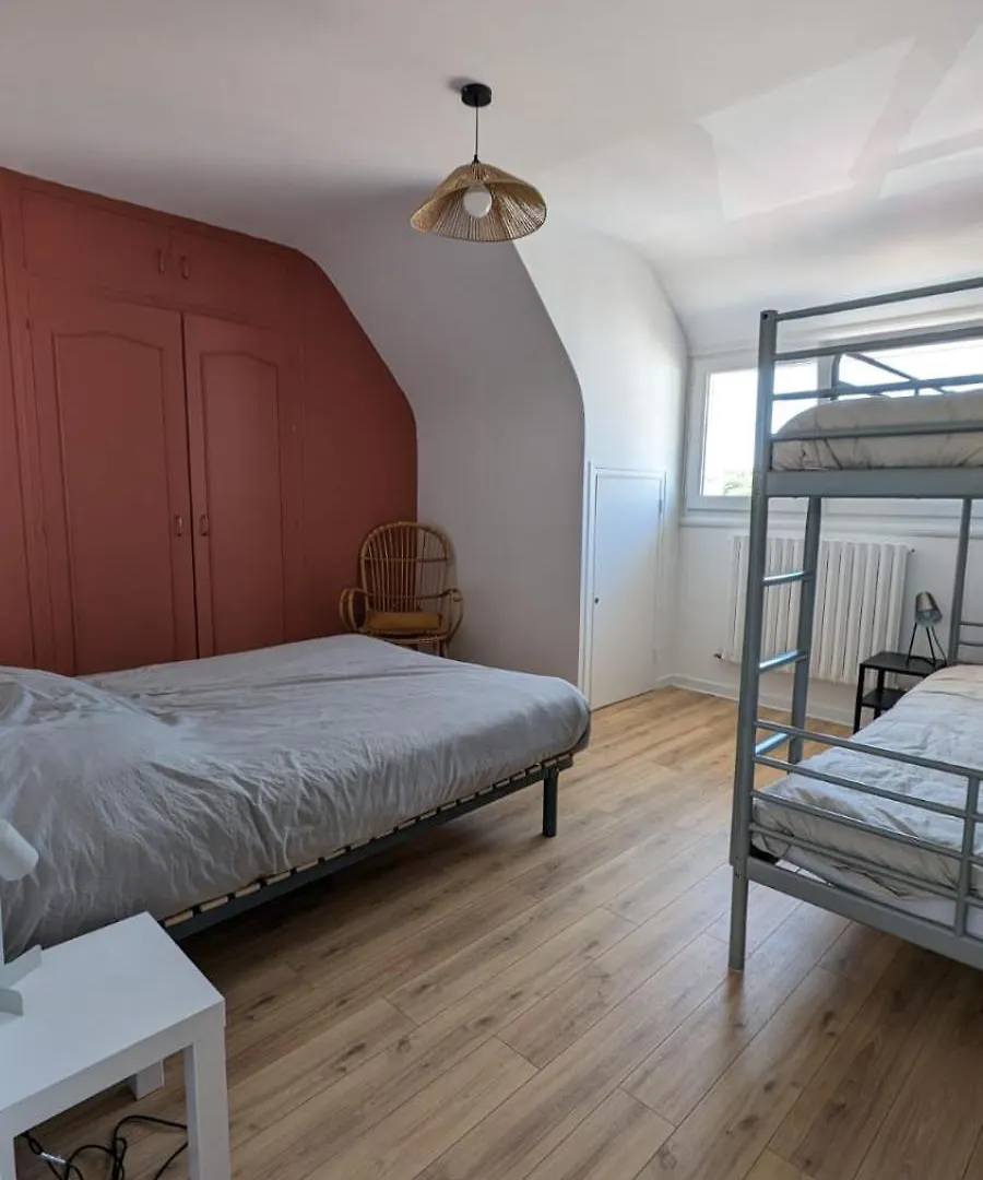 Poule D'Eau Bed & Breakfast Plogoff